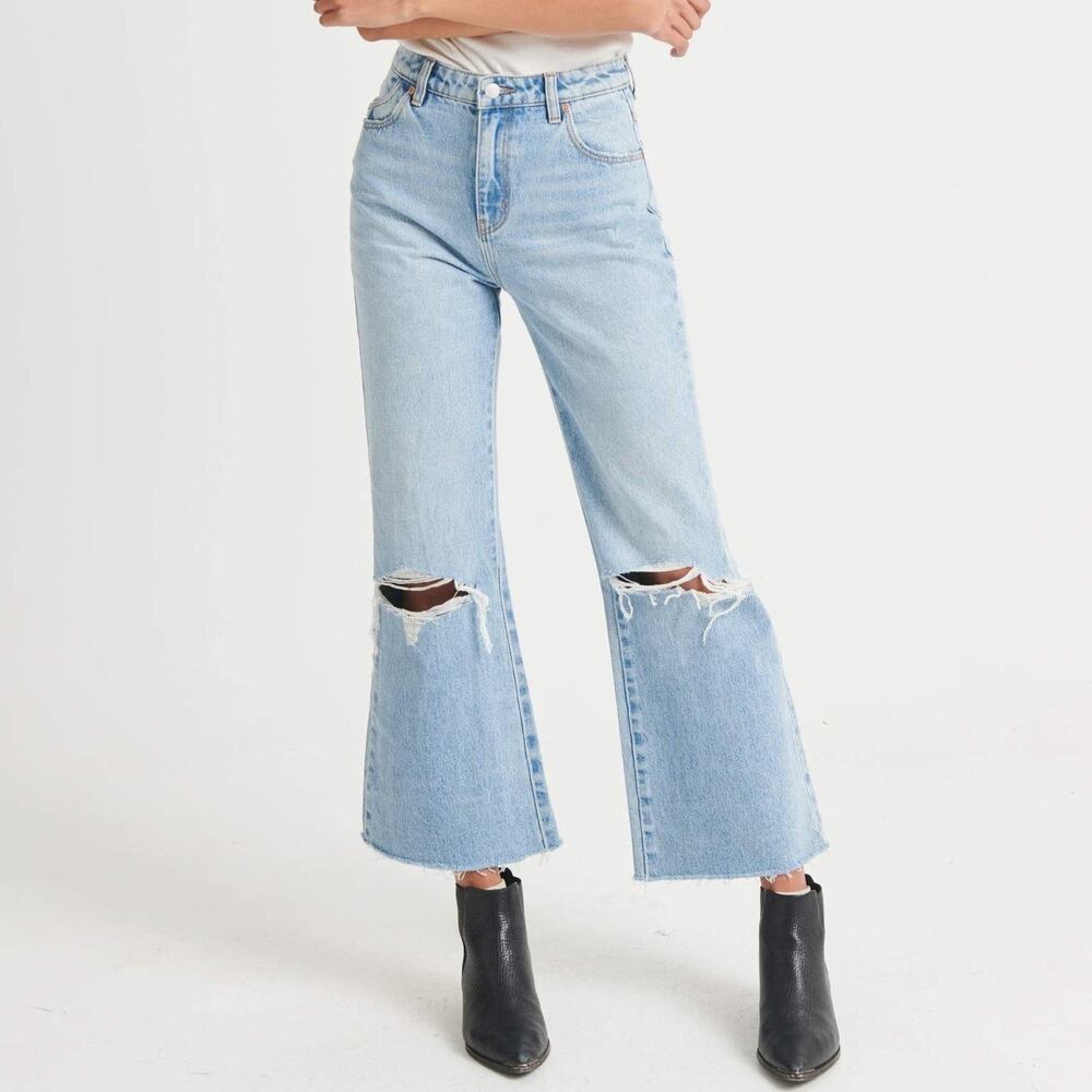 Rolla’s Eastcoast Crop Flare Light Wash Distressed High Rise Denim Jeans 30